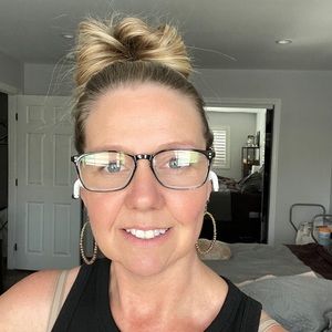 Meet your Posher, Shannon